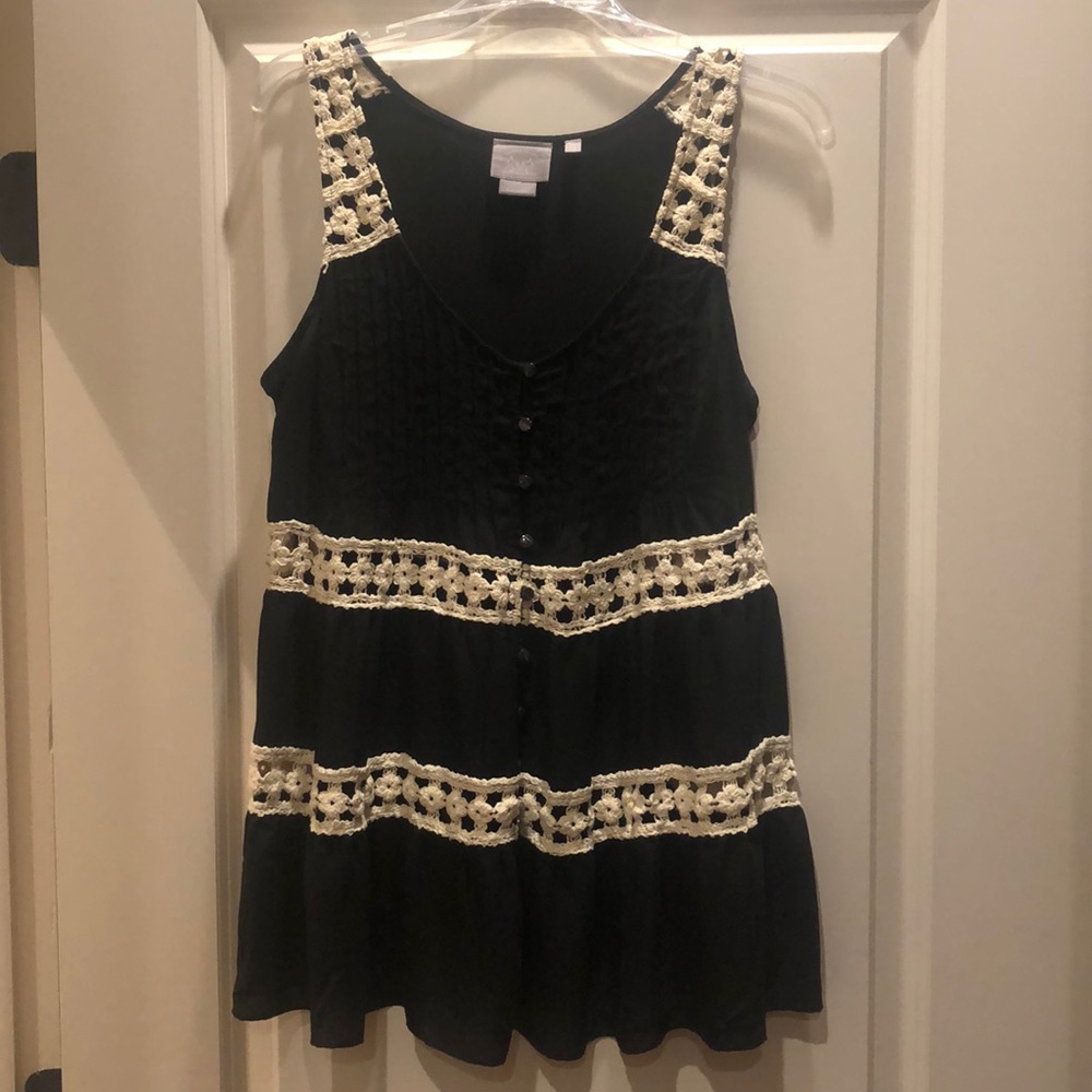 Woman’s Summer ☀️ sleeveless tank!